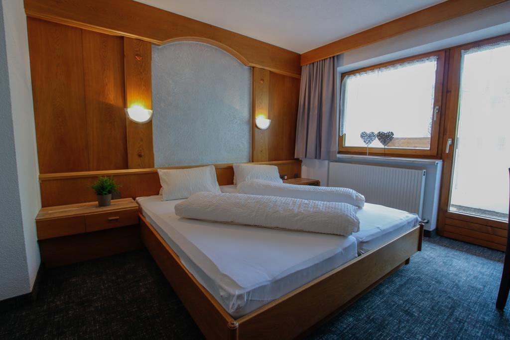 Hotel Tia Apart Kaunertal Phòng bức ảnh